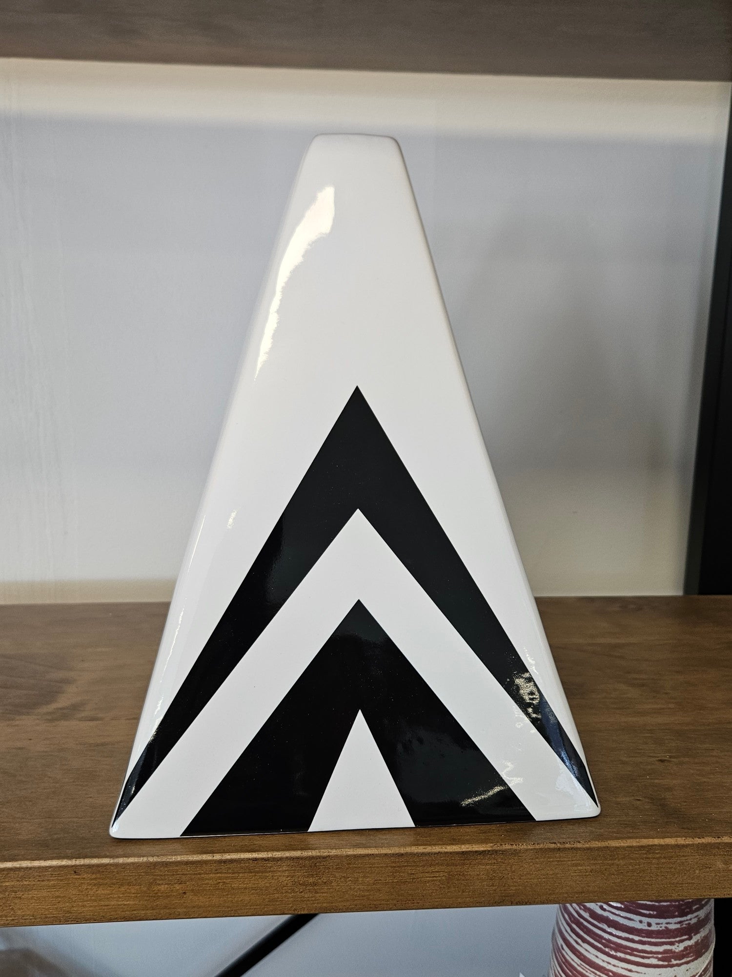 Pyramid Vase - Black  & White - Medium