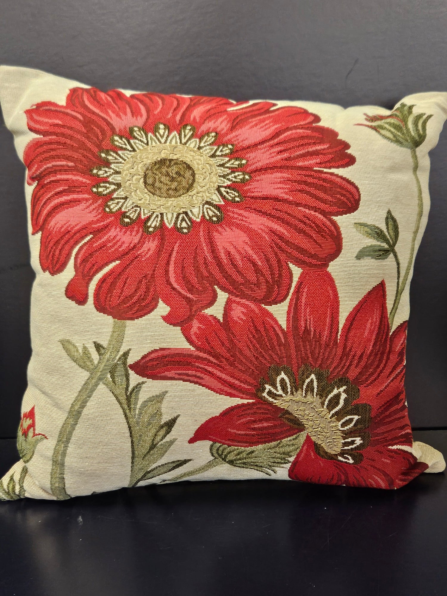 Florid Cushion - 45 x 45